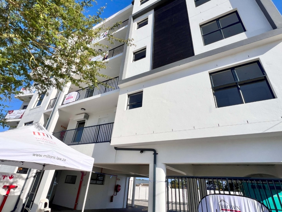 2 Bedroom Property for Sale in Table View Western Cape
